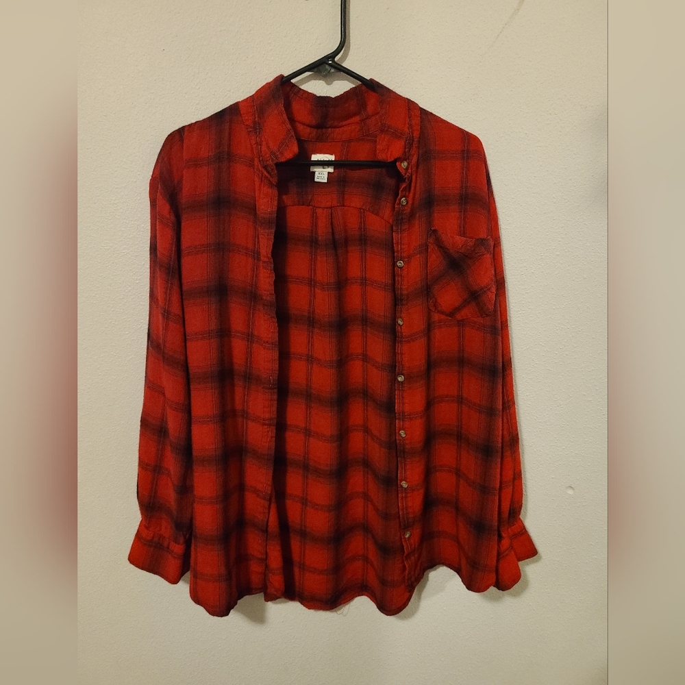 women's red and black plaid button-down shirt